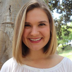 Meet your Posher, Elissa